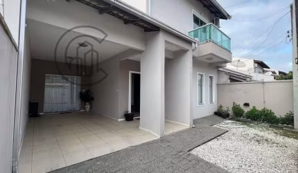 Casa com 3 quartos à venda na Rua Brasilia, 61, Centro, Penha por R$ 1.500.000