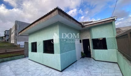 CASA COM DOIS TERRENOS CONRADINHO