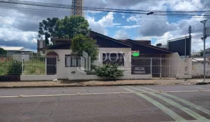 Casa à Venda
