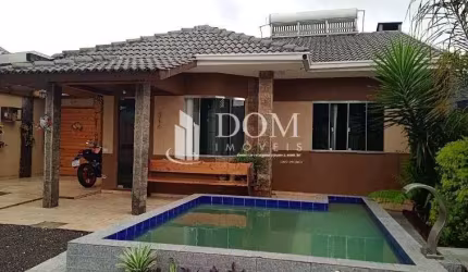 Casa com 3 quartos à venda no Conradinho, Guarapuava , 200 m2 por R$ 650.000