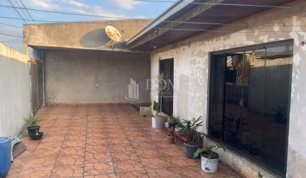 CASA NO SÃO CRISTOVÃO