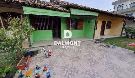 Palmeiras -Cabo Frio/RJ - Ótima casa linear em condomínio.