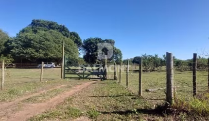 Unamar - Cabo Frio/RJ - Sítio com 3 dormitórios à venda, 194000 m² por R$ 2.500.000
