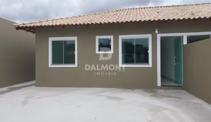 Vila do Peró - Cabo Frio/RJ - Casa com 2 dormitórios à venda, 64 m² por R$ 320.000