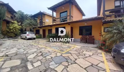 Geribá - Búzios - Casa duplex  belíssima com 2 suítes, piscina, próximo a praia.