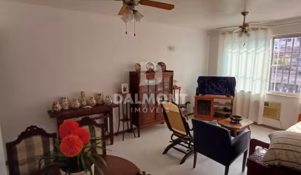Centro - Cabo Frio - Apto com 92m², 2ª Quadra Praia do Forte.