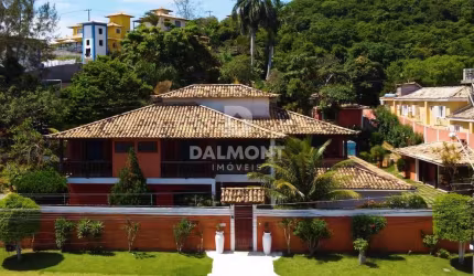 Forno - Búzios/RJ - Casa duplex, 5 suítes, ótima localização.