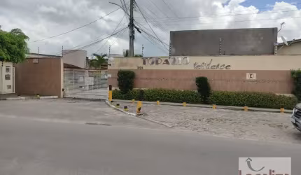 Casa de Condominio em Tomba  -  Feira de Santana