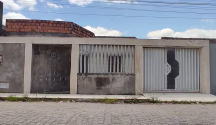Casa em Brasília  -  Feira de Santana