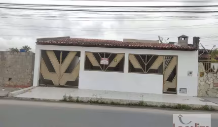 Casa em Parque Ipe  -  Feira de Santana