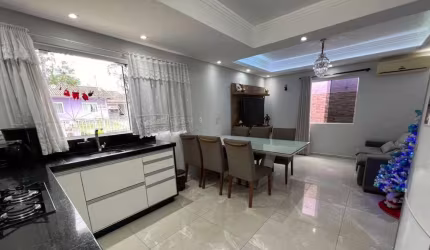 Casa para Venda em São José, Forquilhinhas, 2 dormitórios, 1 banheiro, 4 vagas