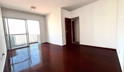 Apartamento com Sacada Perdizes 3 dormitórios, 1 suíte, 2 vagas de Garagem. Edifício com Piscina e Churrasqueira
