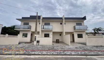 SOBRADO APENAS 200 METROS DA AVENIDA