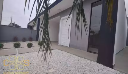 CASA COM PISCINA
