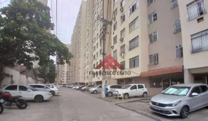 Apartamento com 2 quartos , 47m - venda por 120.000 mil reais ou aluguel por 1.054 reais ao mês - Porto Novo - São Gonçalo - RJ