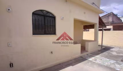 Casa com 2 dormitórios à venda, 100 m² por R$ 390.000,00 - Trindade - São Gonçalo/RJ