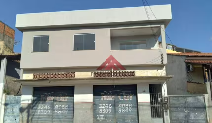 Sobrado completamente reformado e com excelente localização.
