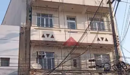 Apartamento reformado e com ótima localização