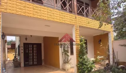 Casa Duplex proxima ao Shopping São Gonçalo com 3 quartos.