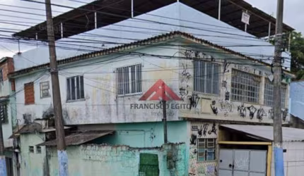 Casa com 2 dormitórios, 212 m² - venda por R$ 240.000,00 ou aluguel por R$ 1.900,00 - Centro - São Gonçalo/RJ