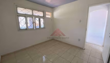Sobrado com 2 quartos à venda, 60 m por  190.000 - Porto Velho - São Gonçalo-RJ