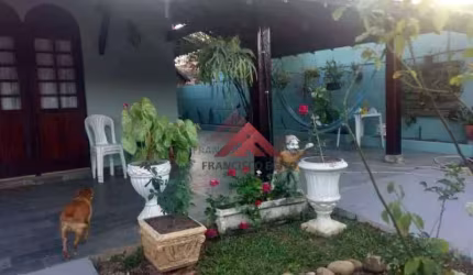 Casa com 3 dormitórios à venda, 145 m² por R$ 600.000,00 - Itaipu - Niterói/RJ