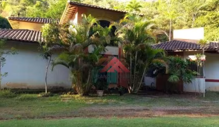 Sítio em Casimiro de Abreu com 3 dormitórios à venda, 176000 m² por R$ 1.350.000 - Industrial - Casimiro de Abreu/RJ