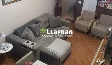 Sobrado de 2 dormitórios Jardim Monte Alegre