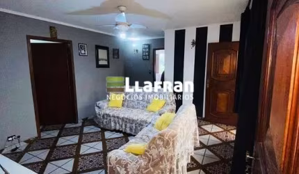 Sobrado com 4 casas Jardim São Jorge
