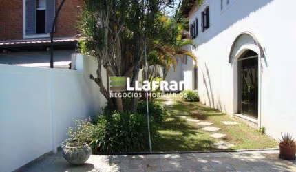 Casa no Jardim Leonor Morumbi com 4 dormitórios
