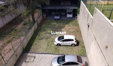 Comercial 3 andares no Bairro Caxingui