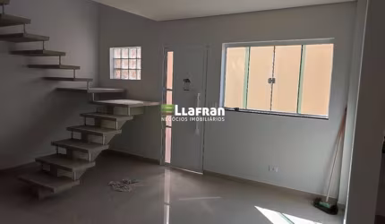 Sobrado 3 dorm no Jardim Santa Terezinha