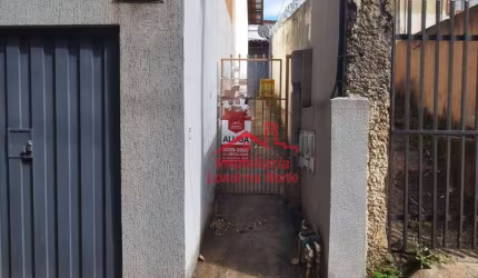 Casa com 2 dormitórios para alugar, 50 m² por R$ 1.050,00/mês - Hedy - Londrina/PR