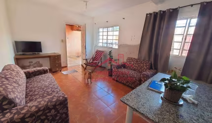 Casa com 2 dormitórios à venda, 98 m² por R$ 230.000 - Conjunto Habitacional Maria Cecília Serrano de Oliveira - Londrina/PR