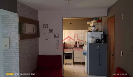 Apartamento com 2 dormitórios à venda, 46 m² por R$ 75.000,00 - Jardim Maria Celina - Londrina/PR