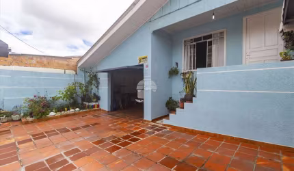 Casa com 3 quartos à venda na Rua Castorino Augusto Rodrigues, 148, Cajuru, Curitiba, 70 m2 por R$ 699.000