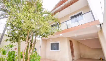 Casa com 4 quartos à venda na Avenida dos Pássaros, 2008, Jardim Cláudia, Pinhais, 194 m2 por R$ 650.000
