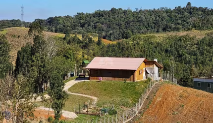 Chácara / sítio com 3 quartos à venda na RUA OZORIO PERUSSI, 01, Área Rural de Almirante Tamandaré, Almirante Tamandaré, 100 m2 por R$ 790.000