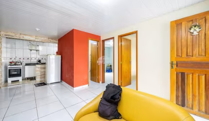 Casa com 2 quartos à venda na Rua Tuiuiú, 2231, Gralha Azul, Fazenda Rio Grande, 44 m2 por R$ 270.000