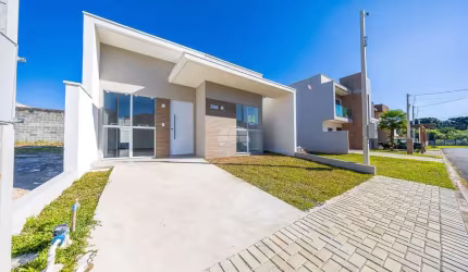Casa com 3 quartos à venda na Rua Francisco Alves Ferreira, 640, Vila Glória, Campo Largo, 62 m2 por R$ 389.000