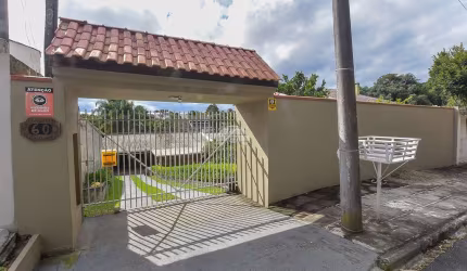Casa com 3 quartos à venda na Rua Baruch Spinoza, 60, Aristocrata, São José dos Pinhais, 208 m2 por R$ 1.300.000