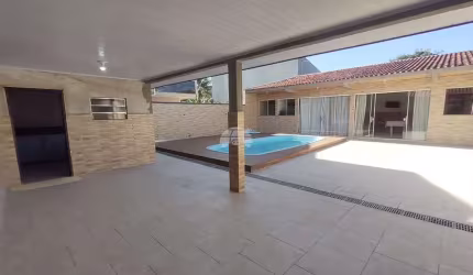 Casa com 2 quartos à venda na Rua Osíris Ricardo Dos Santos, 404, Solymar, Matinhos, 360 m2 por R$ 880.000