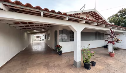 Casa com 4 quartos à venda na Avenida Praia Grande, 137, Praia Grande, Matinhos, 300 m2 por R$ 519.900