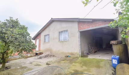 Casa com 3 quartos à venda na Rua Conceição da Rocha Ramos, 205, Jardim Rosana, Almirante Tamandaré, 120 m2 por R$ 115.000