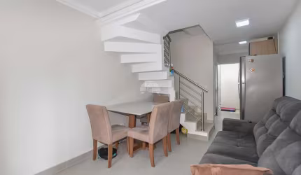 Casa em condomínio fechado com 2 quartos à venda na Rua Fernando de Noronha, 2940, Santa Cândida, Curitiba, 46 m2 por R$ 345.000
