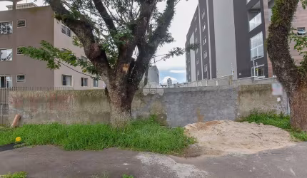 Terreno à venda na Rua Alagoas, 3244, Guaíra, Curitiba por R$ 819.000