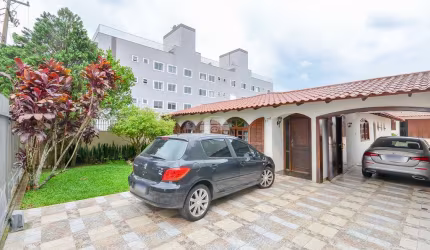 Casa com 5 quartos à venda na Rua Eleanor Roosevelt, 174, Bacacheri, Curitiba, 320 m2 por R$ 1.200.000