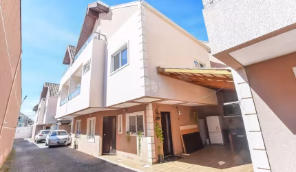 Casa em condomínio fechado com 3 quartos à venda na Rua Bahia, 506, Guaíra, Curitiba, 117 m2 por R$ 695.000