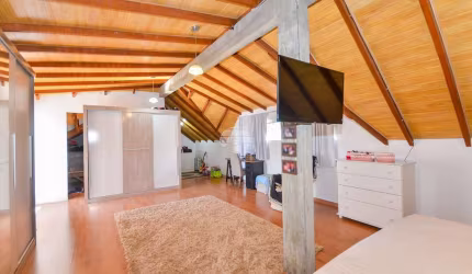 Casa com 2 quartos à venda na TRAVESSA A, 29, Butiatuvinha, Curitiba, 300 m2 por R$ 1.200.000