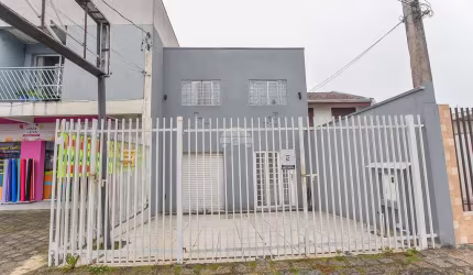 Casa com 1 quarto à venda na Rua Alberto Kosop, 42, Pinheirinho, Curitiba, 155 m2 por R$ 600.000